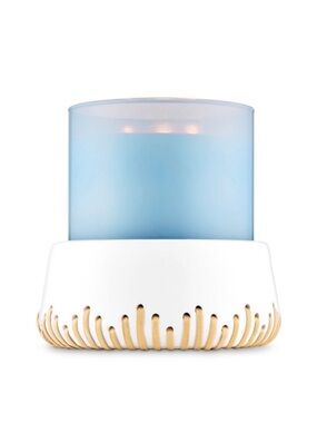 ✨Bath & Body Works Ceramic and Rattan 3-Wick Pedestal Candle Holder